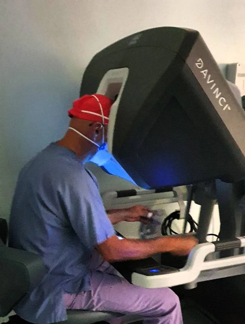 Robotic console for abdominal wall surgery